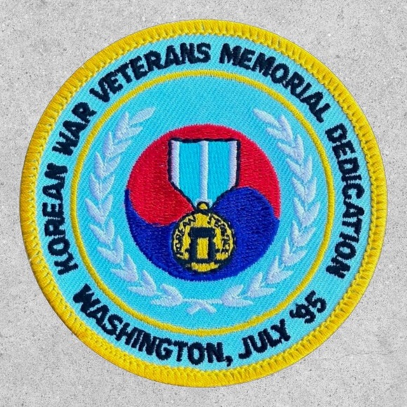 Korean War Veterans Memorial Dedication Patch - Picture 1 of 15